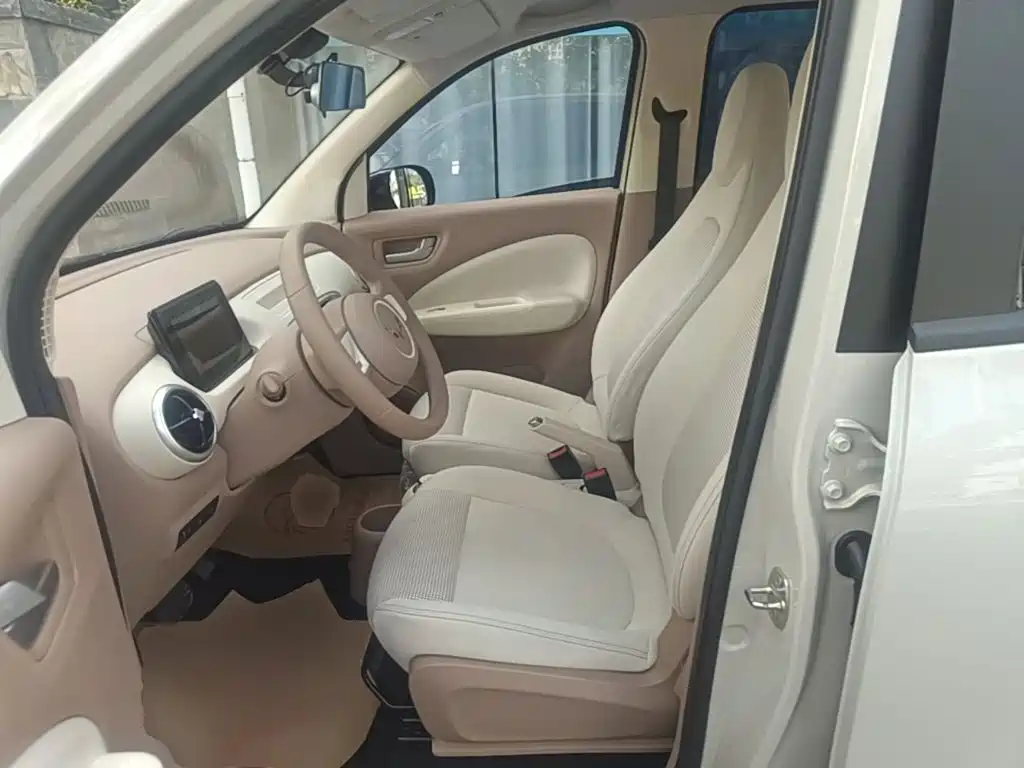 Wuling MINIEV — миниатюра 15