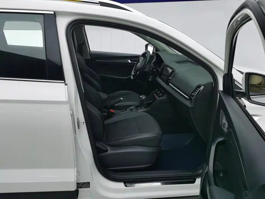 Skoda Karoq — миниатюра 8