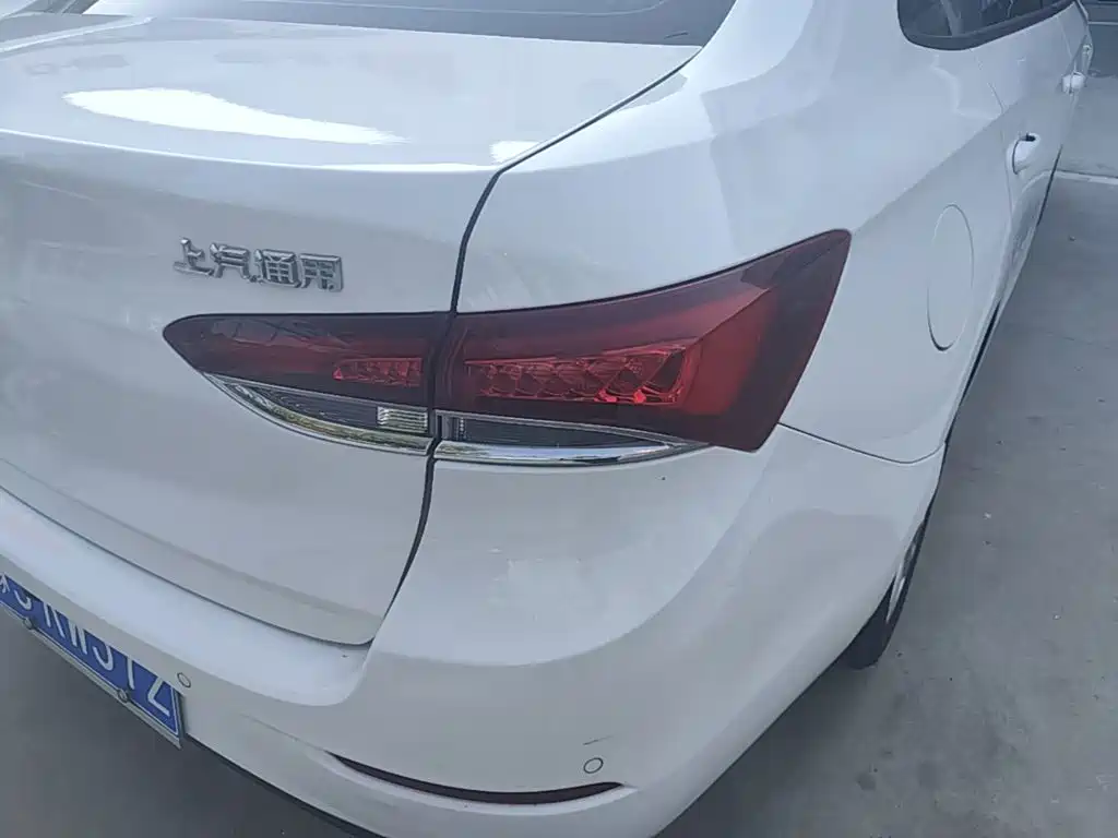Buick Excelle — миниатюра 8