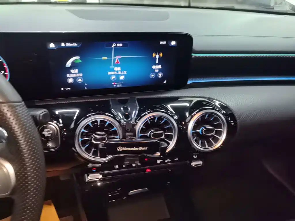 Mercedes-Benz A-Class — миниатюра 13