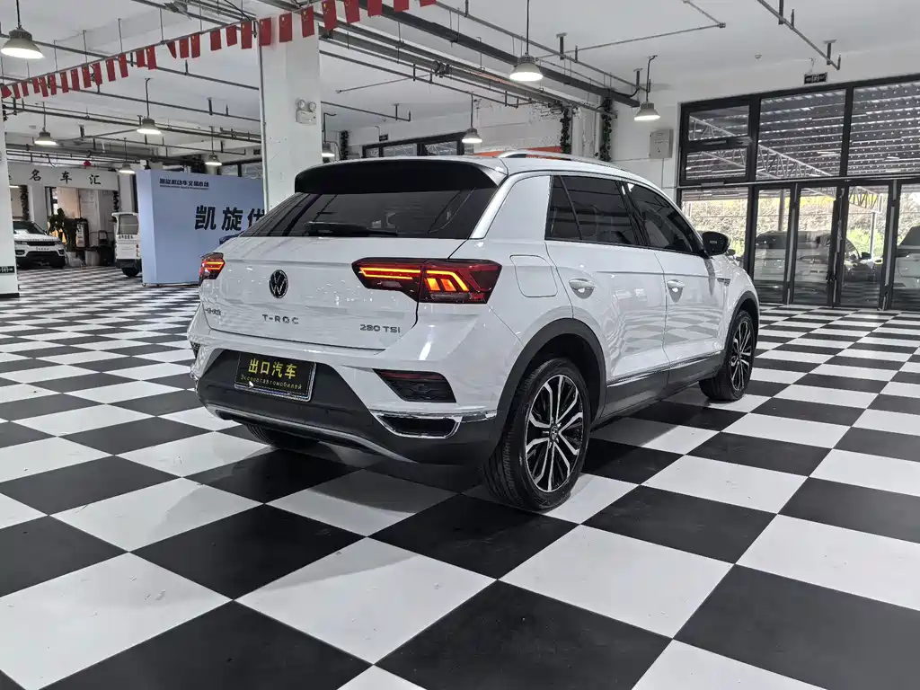 Volkswagen T-Roc — миниатюра 6