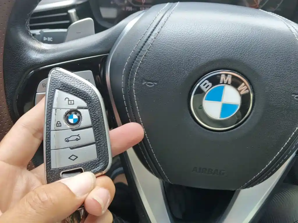 BMW 5 Series — миниатюра 12