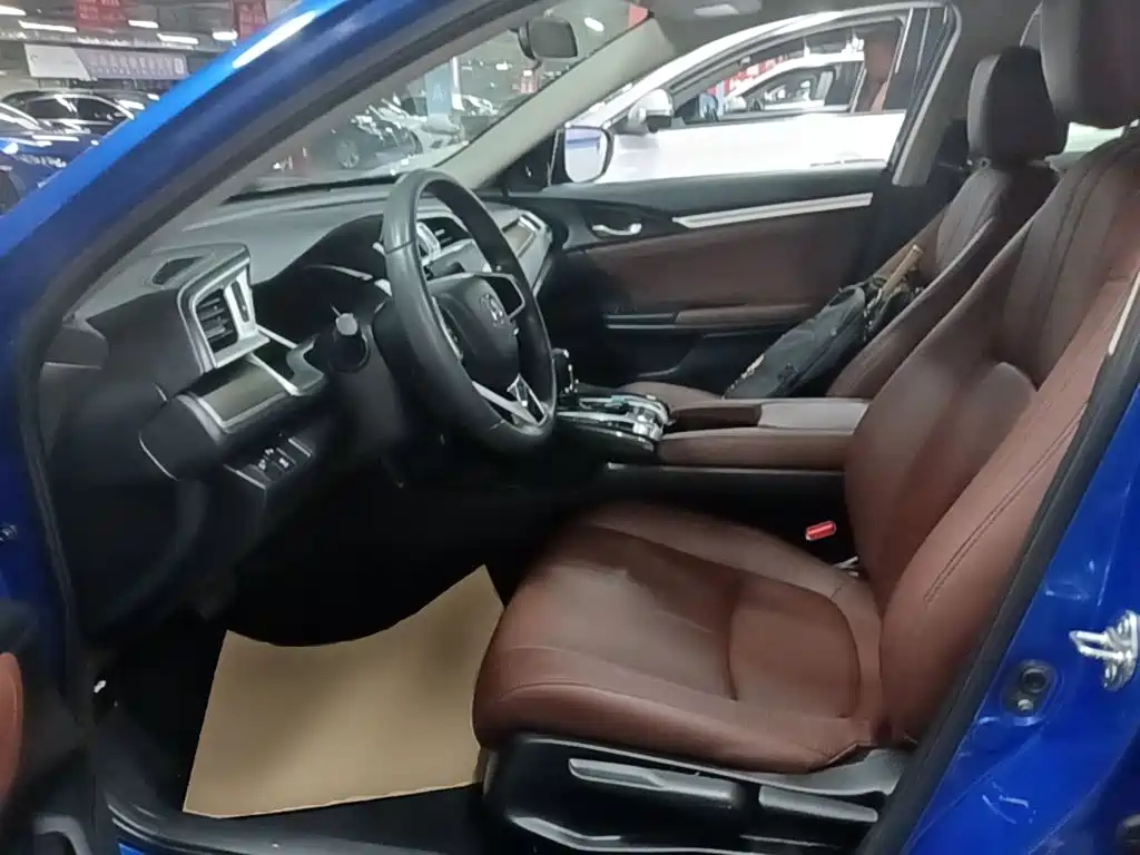 Honda Civic — миниатюра 15