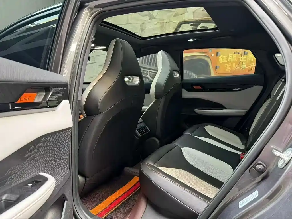 Changan UNI-V iDD — миниатюра 8