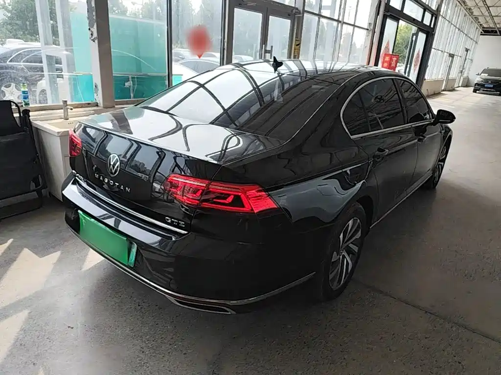 Volkswagen Magotan PHEV — миниатюра 7