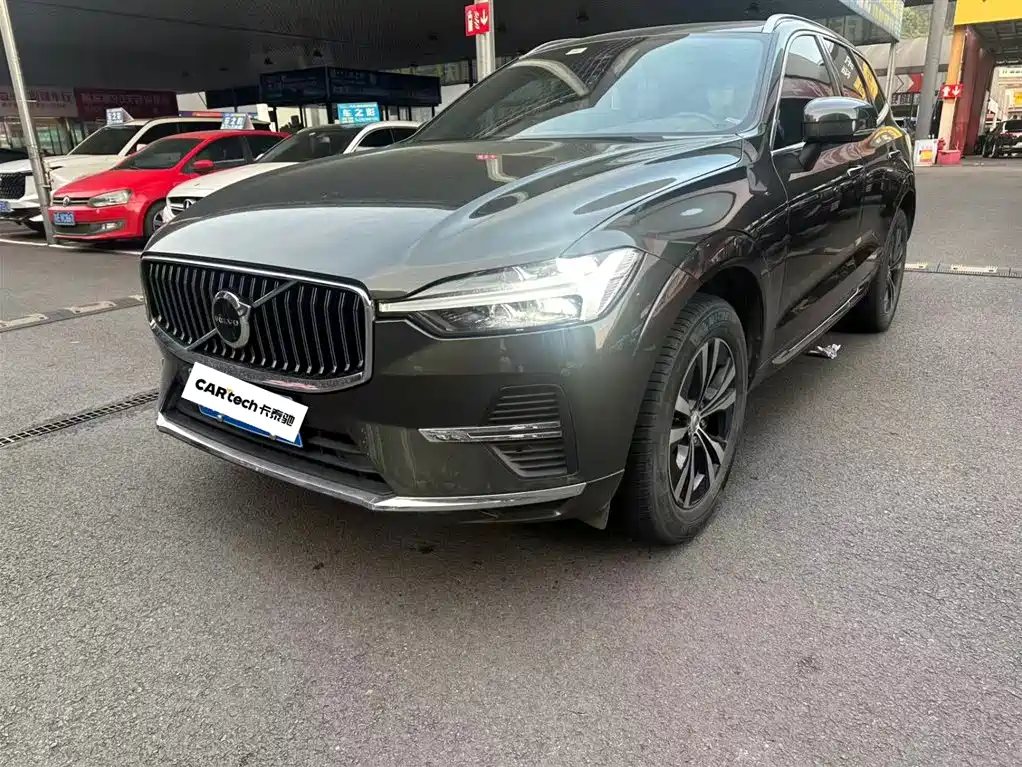 Volvo XC60 2022