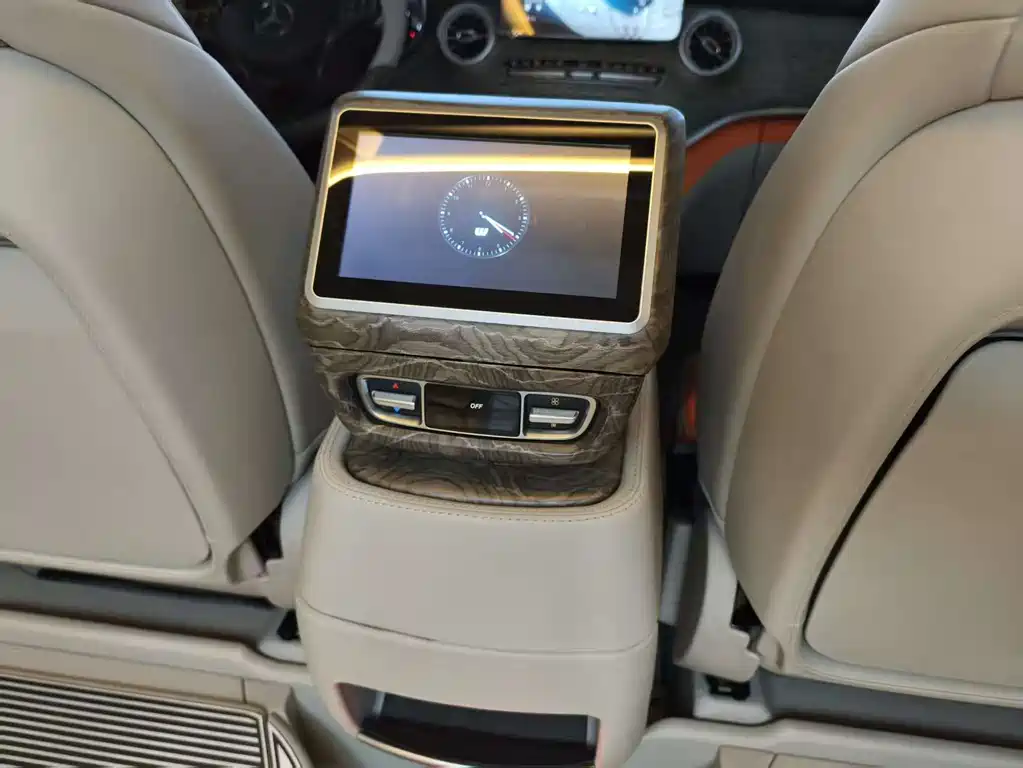 MERCEDES-BENZ V CLASS