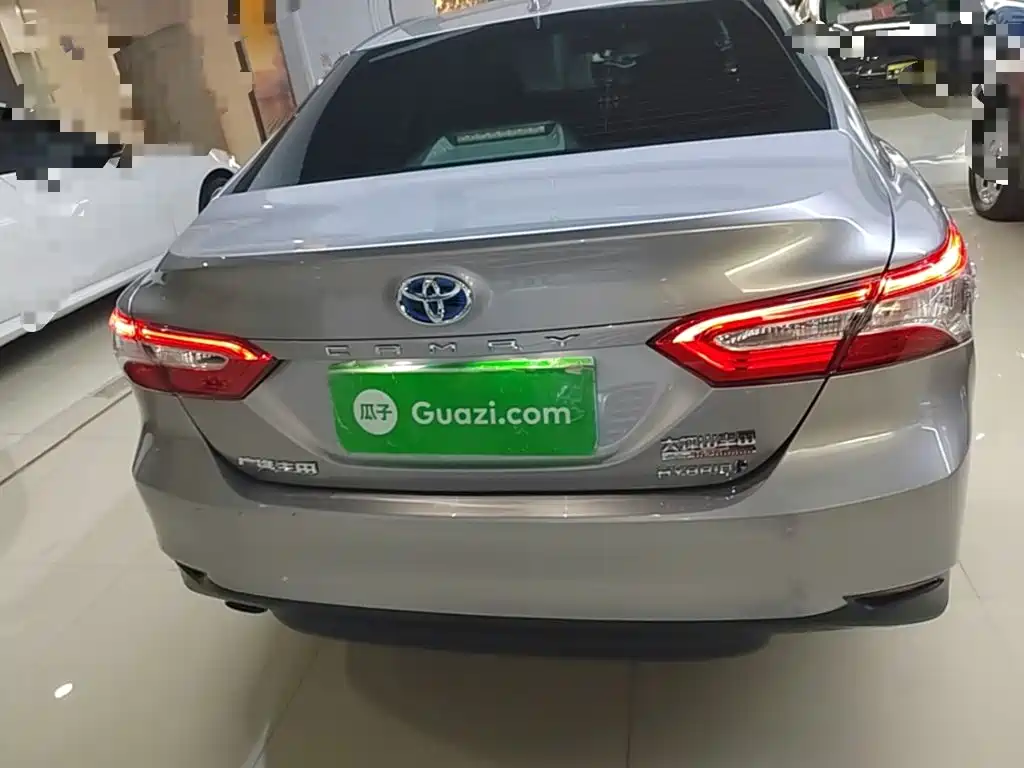 Toyota Camry — миниатюра 6