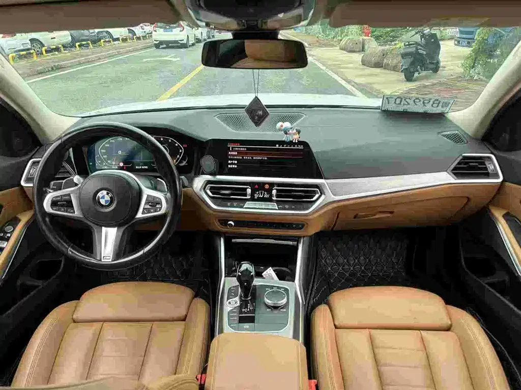 BMW 3 Series - фото 4