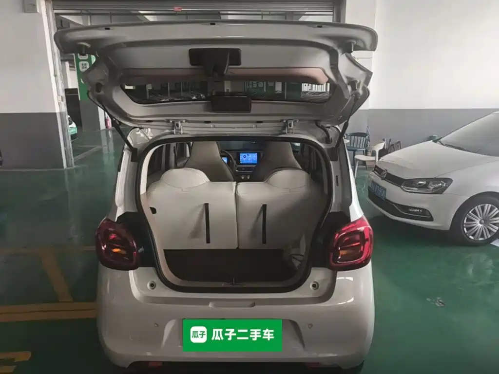 Wuling MINIEV — миниатюра 10