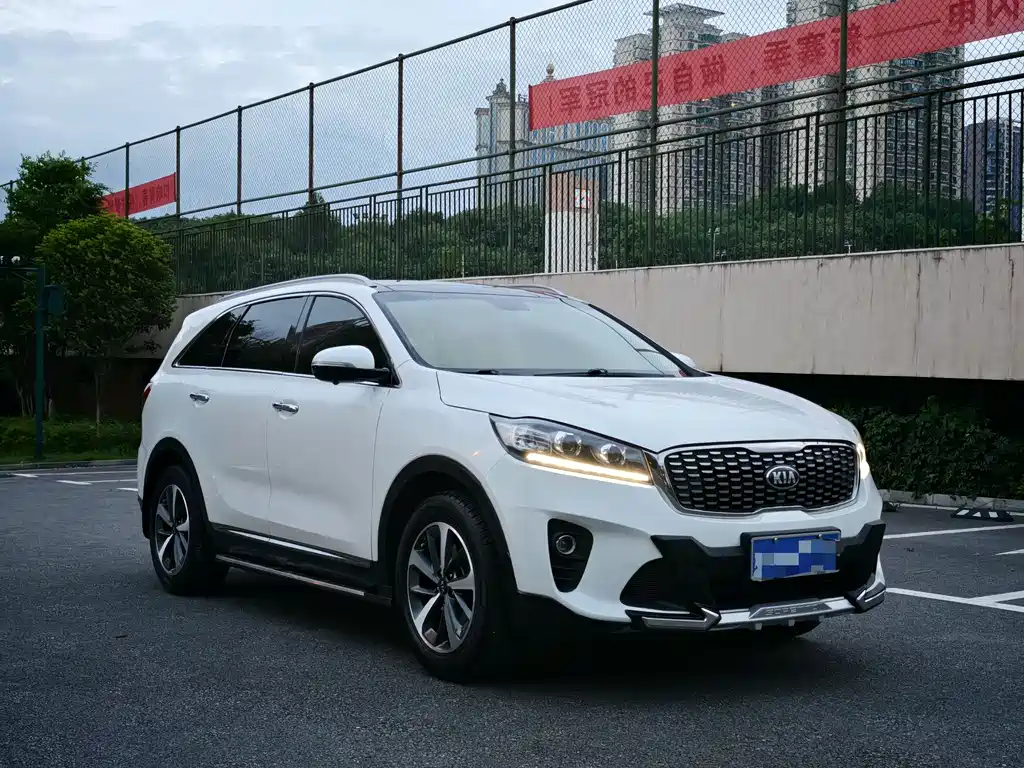 Kia Sorento 2018 L 2.0T 2WD Luxury 5 мест