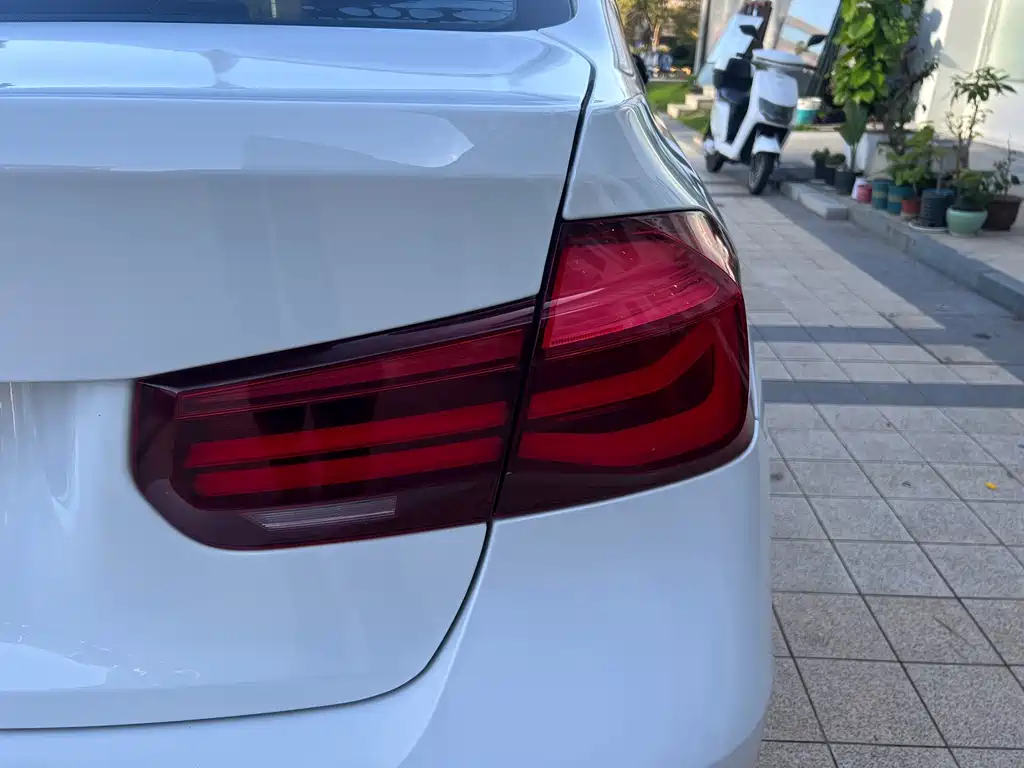 BMW 3 Series — миниатюра 16