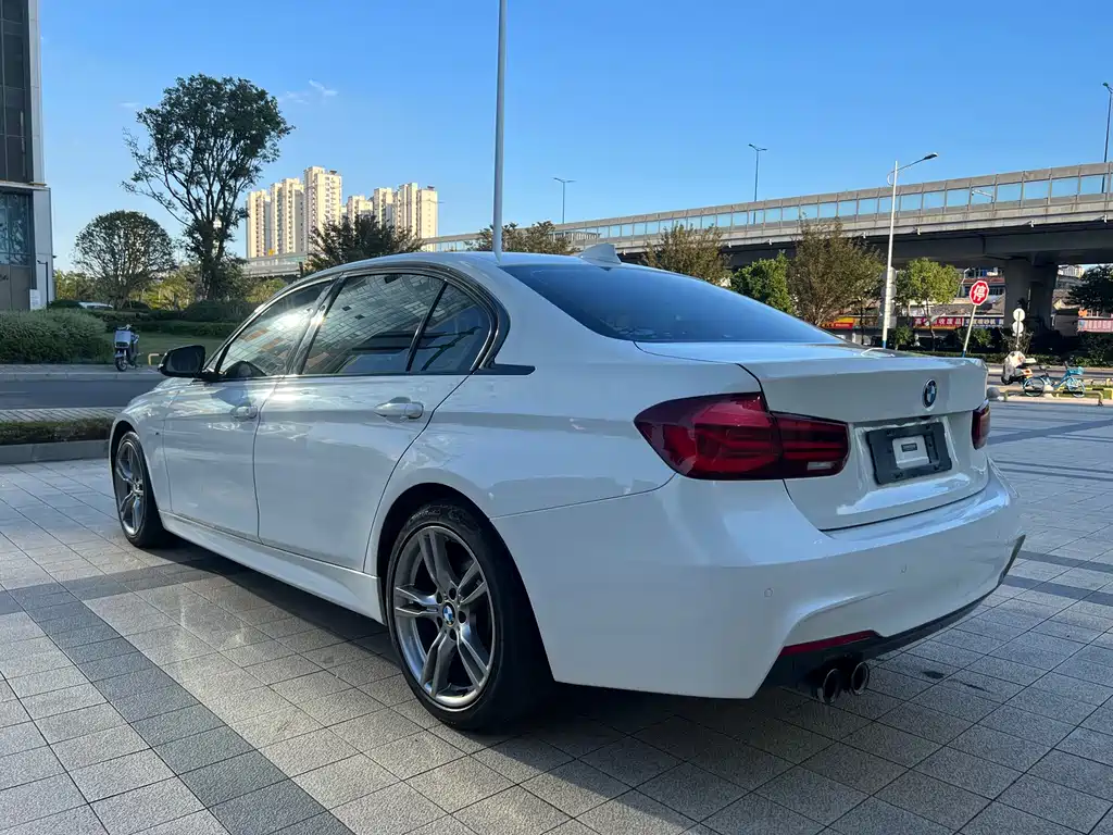 BMW 3 Series — миниатюра 18