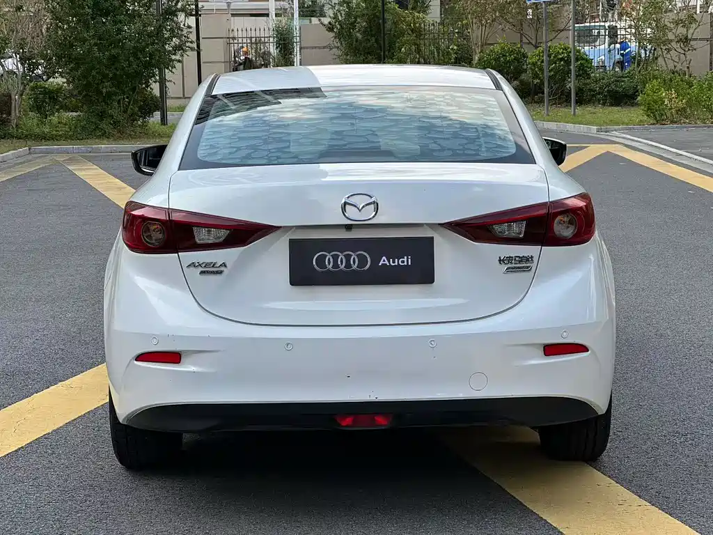 Mazda 3 Axela — миниатюра 4