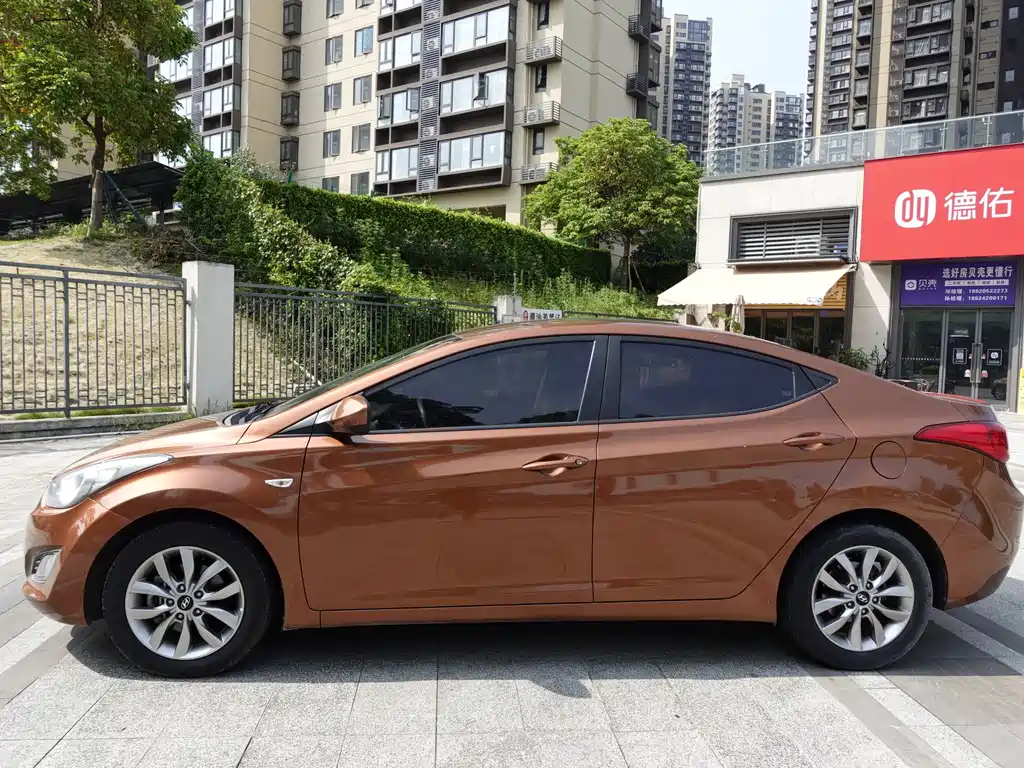 Hyundai Elantra Langdong — миниатюра 4