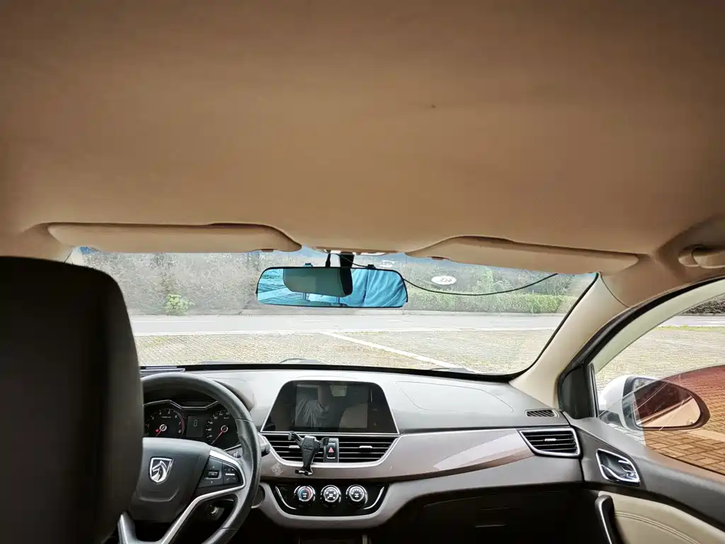 Baojun 310W — миниатюра 9