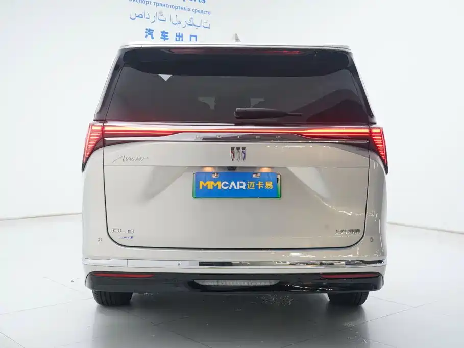 Buick GL8 Hybrid — миниатюра 12