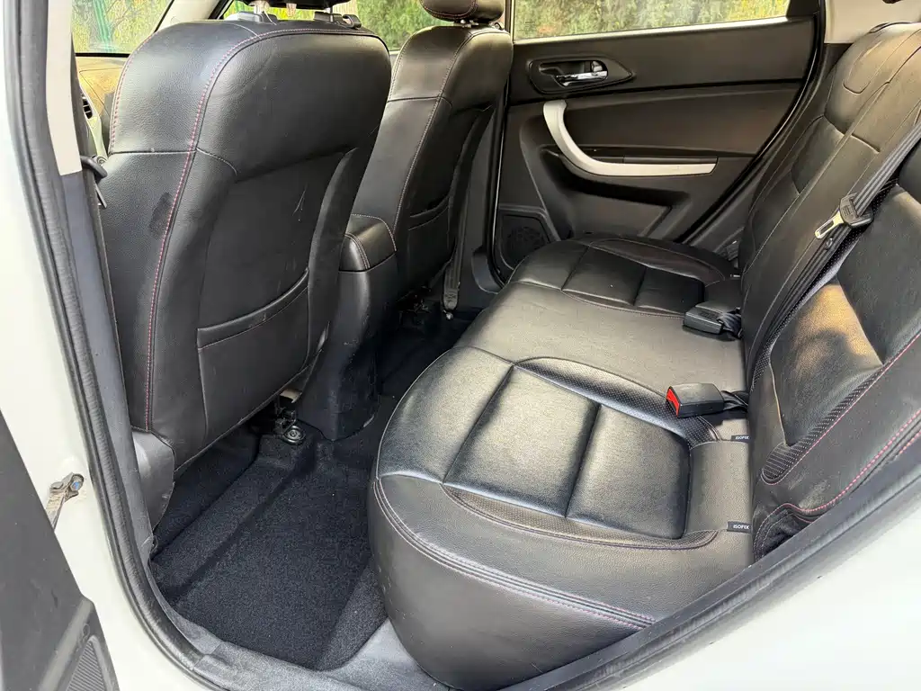 Changan CS35 — миниатюра 10