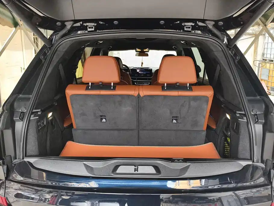 BMW X7 — миниатюра 4