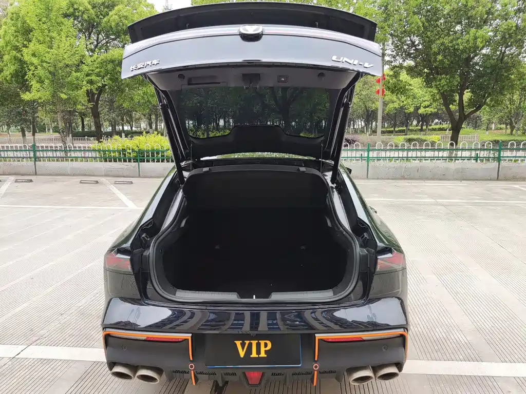 Changan UNI-V — миниатюра 5