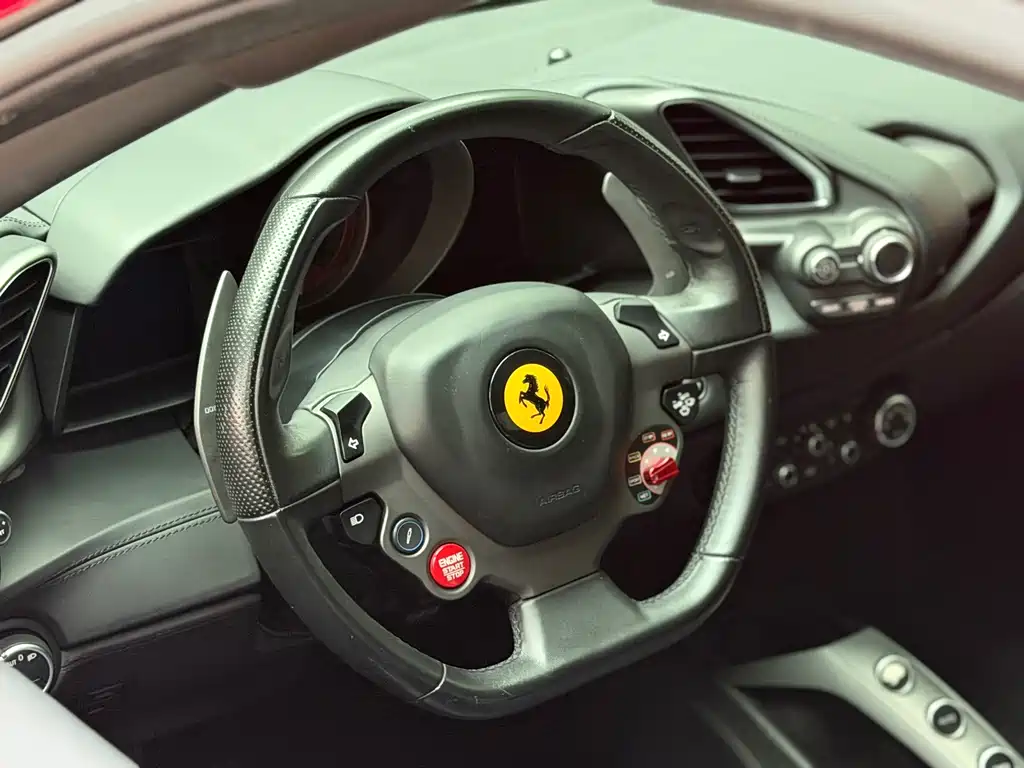 Ferrari 488 — миниатюра 6