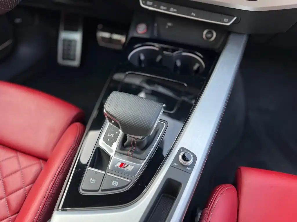 Audi S4 — миниатюра 10