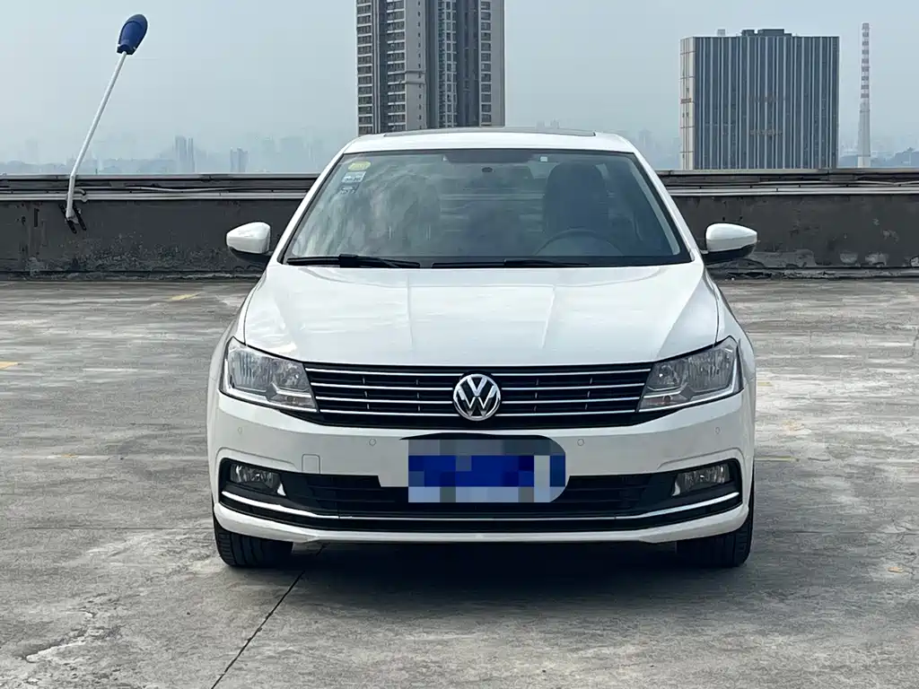Volkswagen Lavida — миниатюра 2