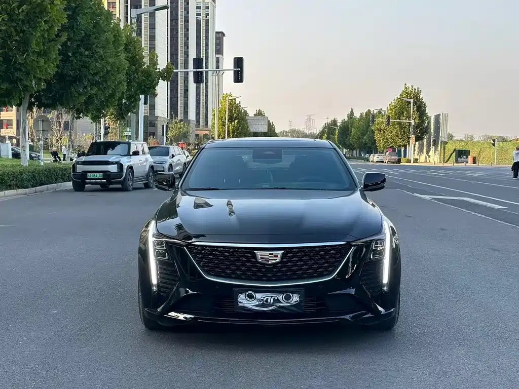 Cadillac CT5 — миниатюра 2