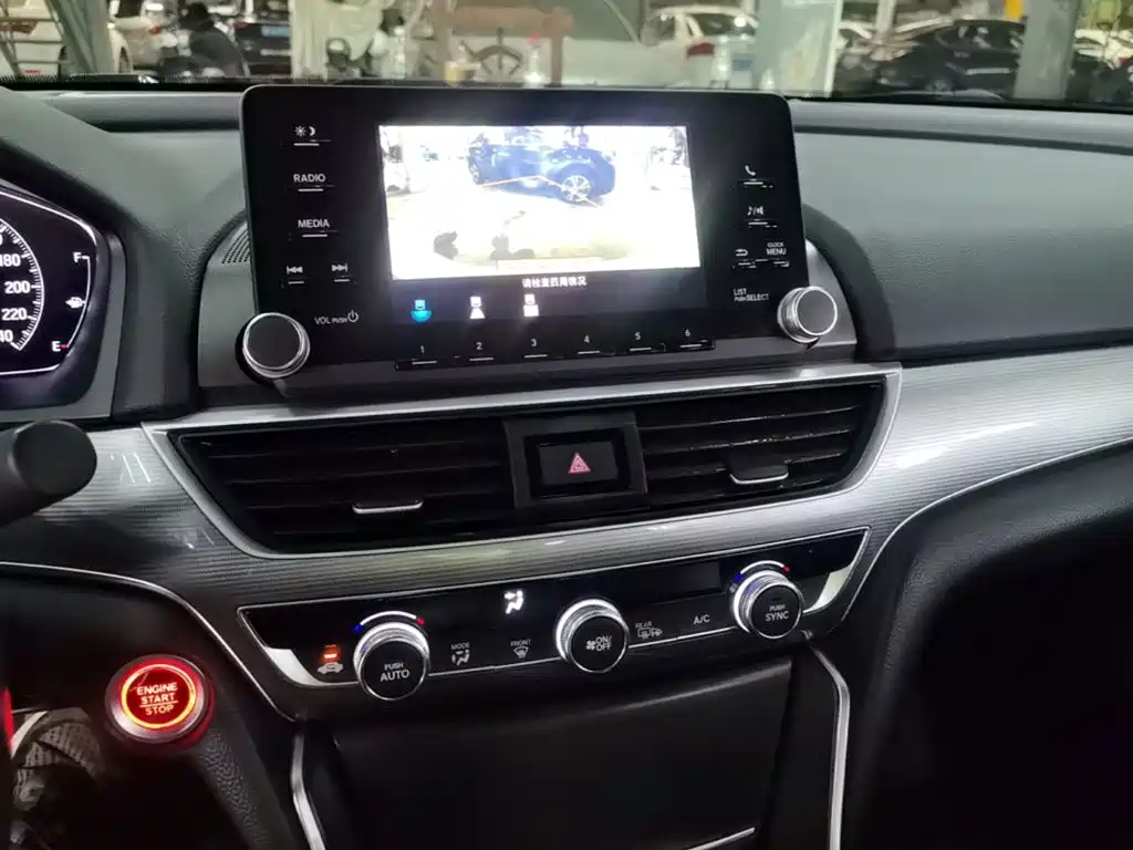 Honda Accord — миниатюра 13