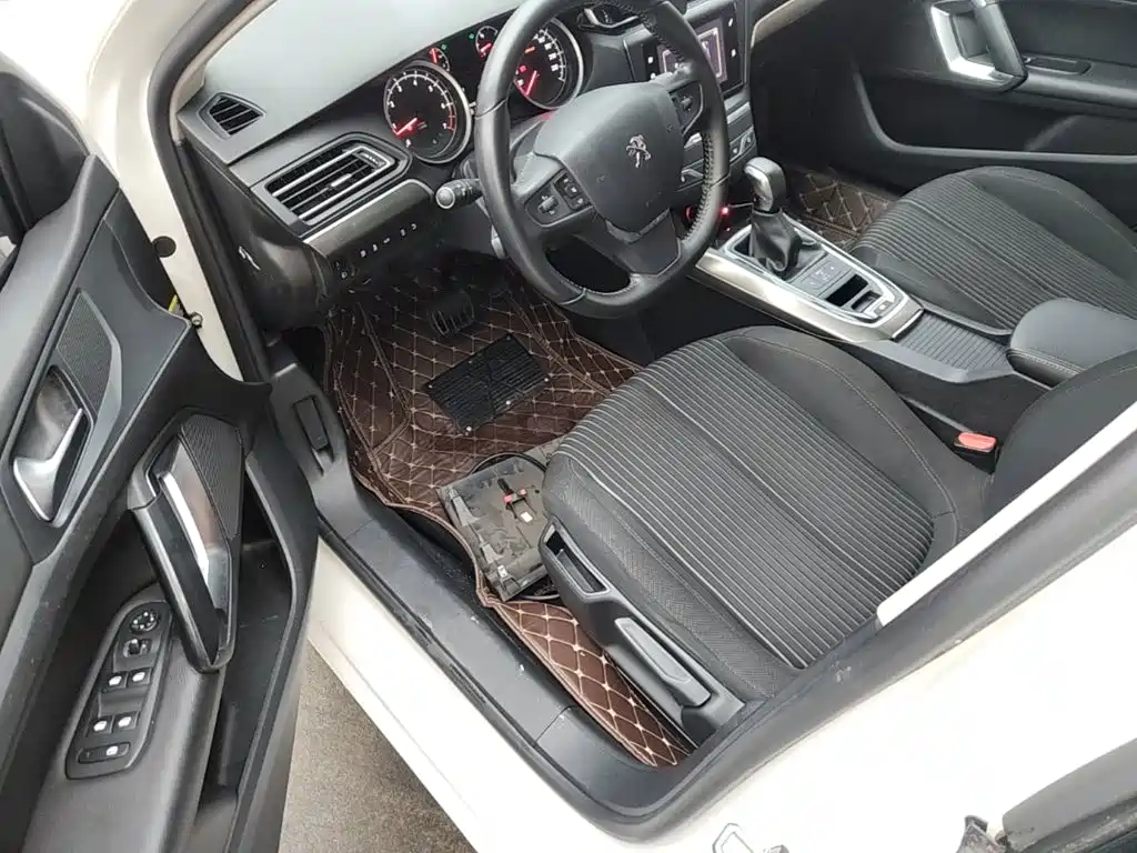 Peugeot 408 — миниатюра 16