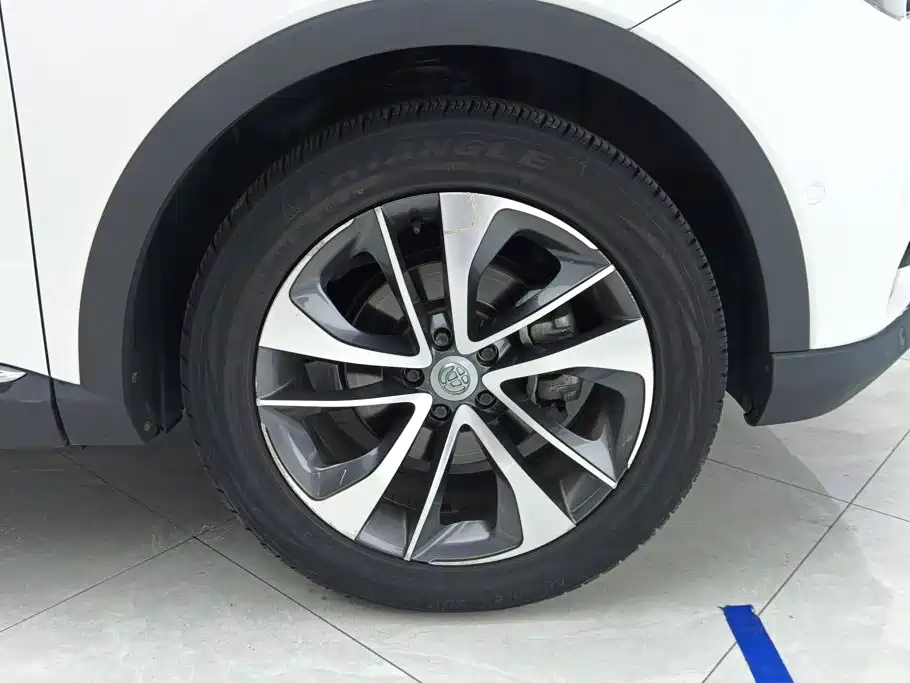 Zhonghua V7 — миниатюра 6