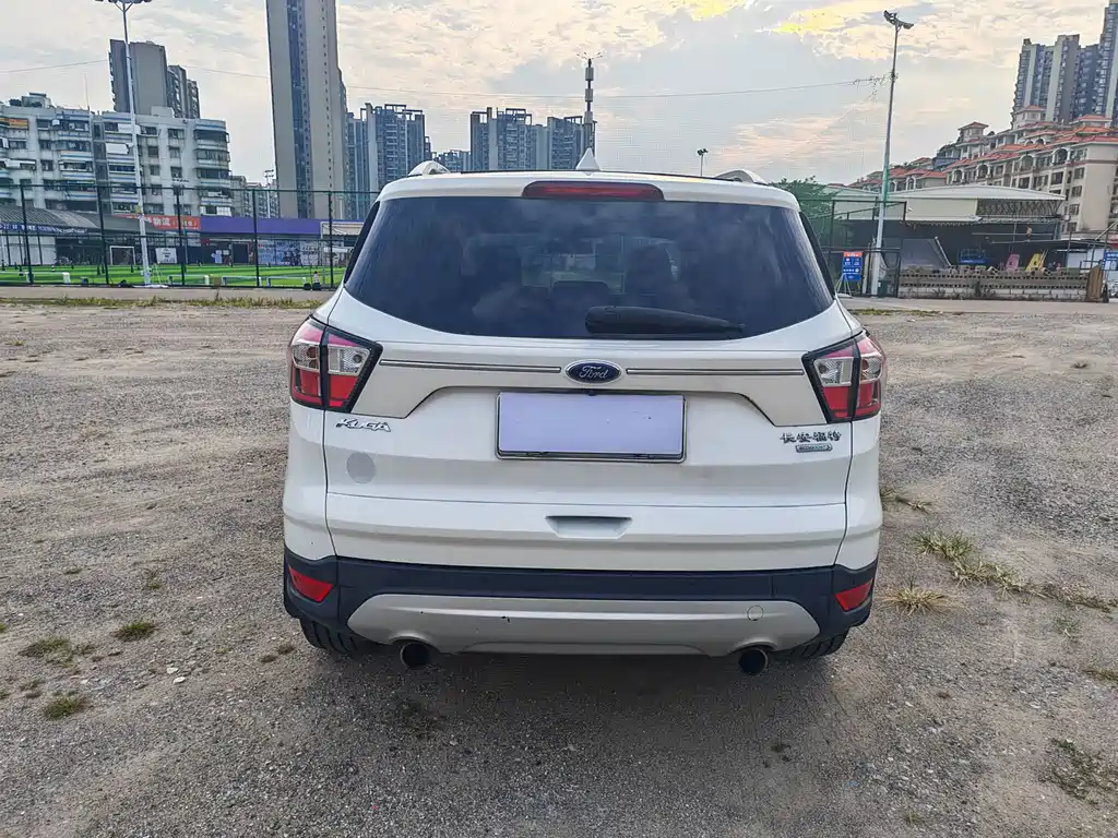 Ford Kuga — миниатюра 15