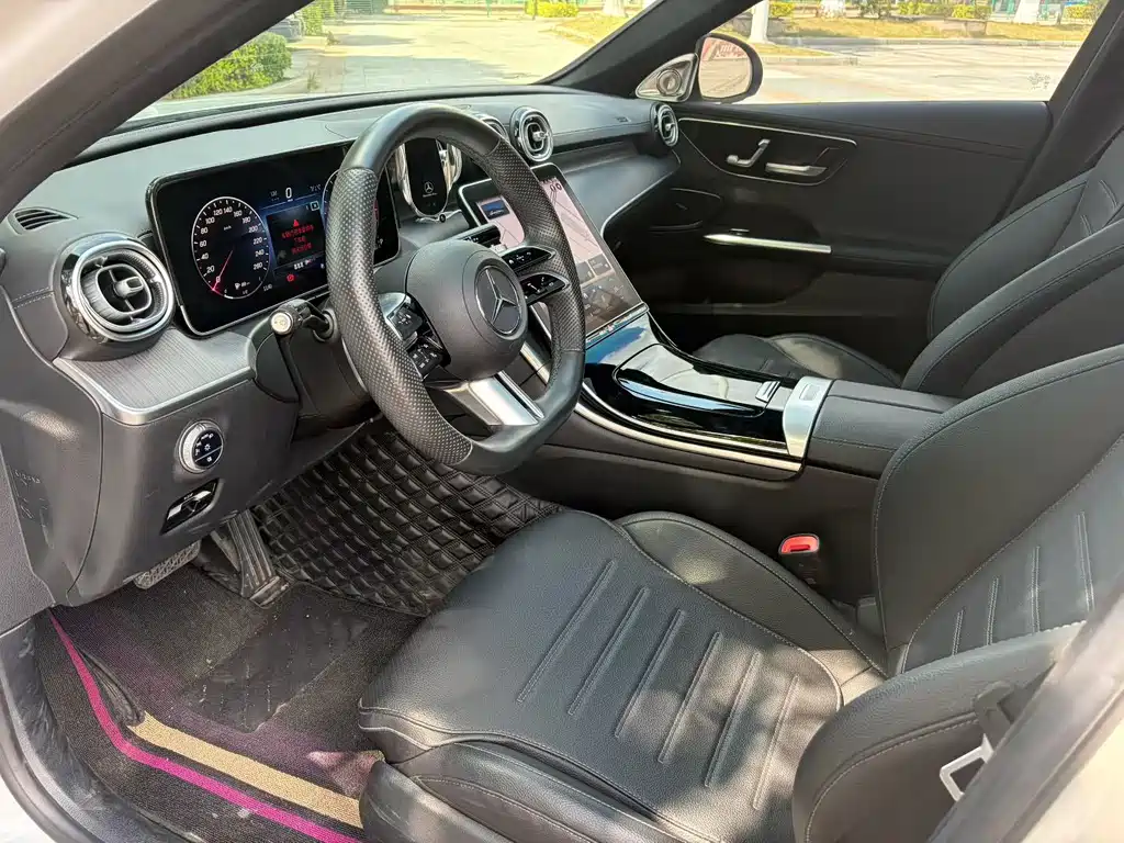 Mercedes-Benz C-Class — миниатюра 4