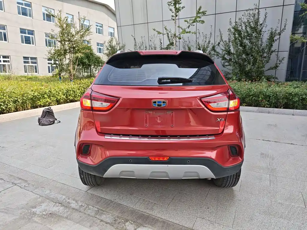 Geely Vision X3 — миниатюра 6