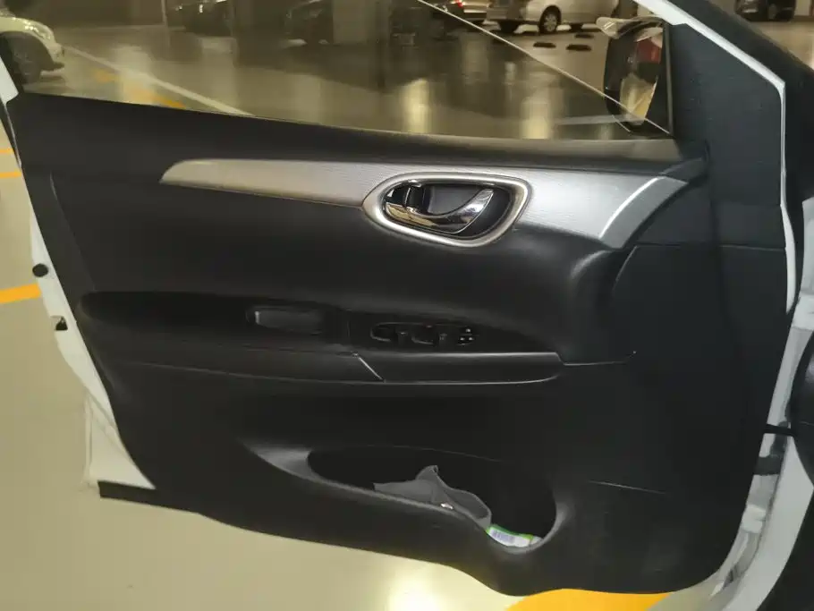 Nissan Sylphy — миниатюра 7