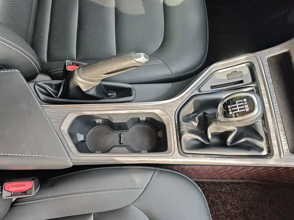Geely Emgrand GS — миниатюра 13