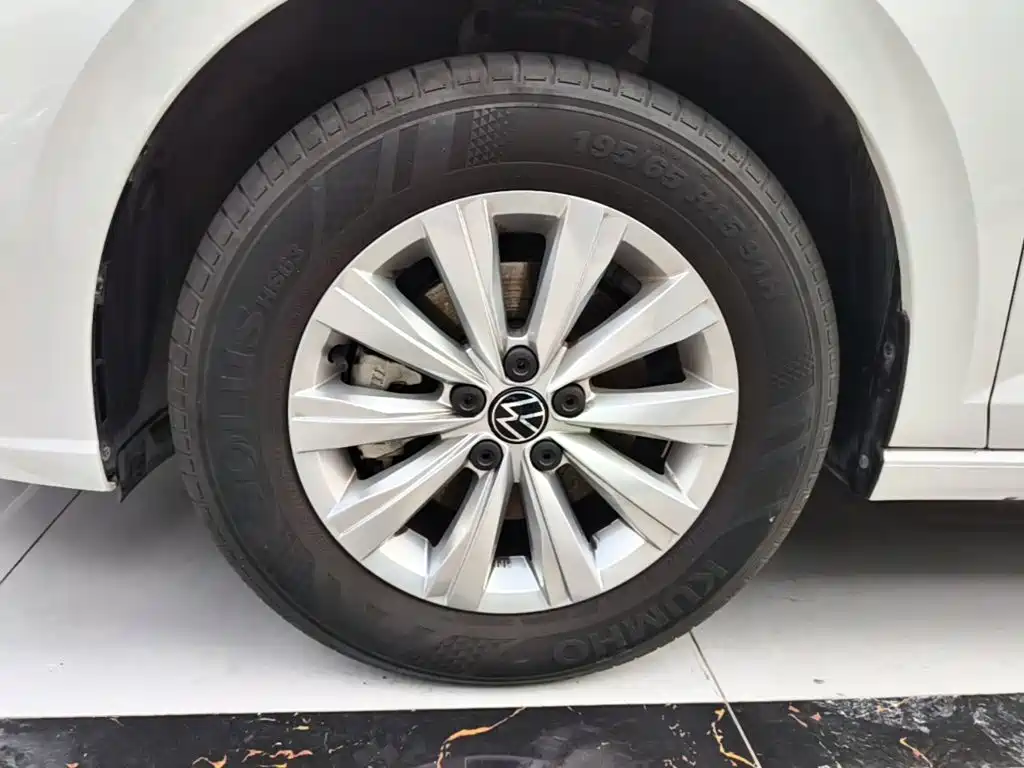 Volkswagen Lavida — миниатюра 23
