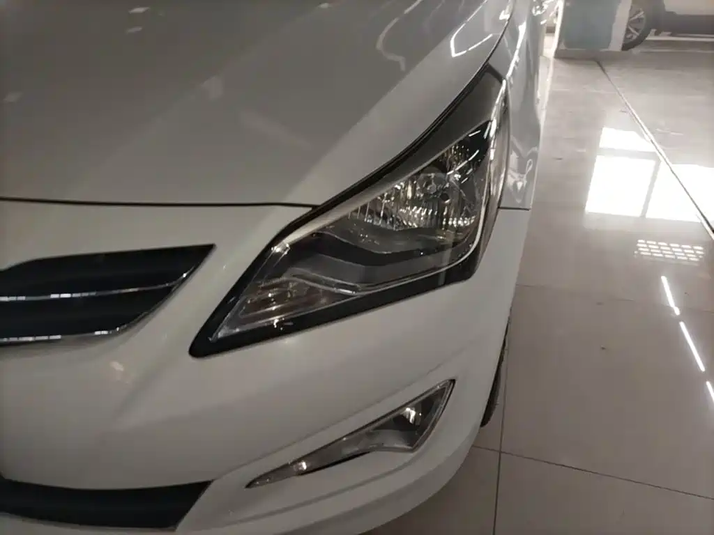 Hyundai Verna — миниатюра 24