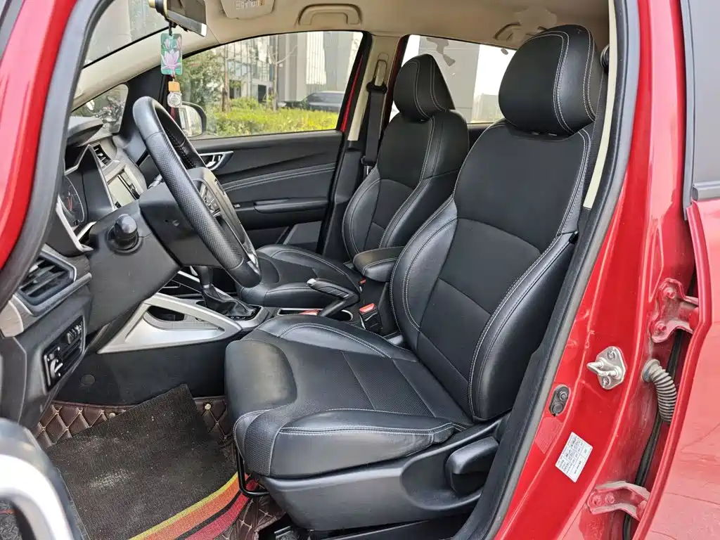 Geely Vision X3 — миниатюра 15