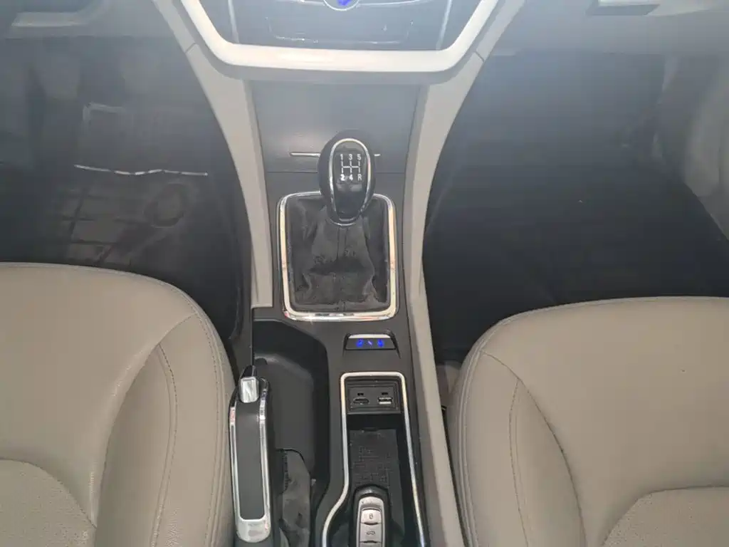 Geely Emgrand — миниатюра 14