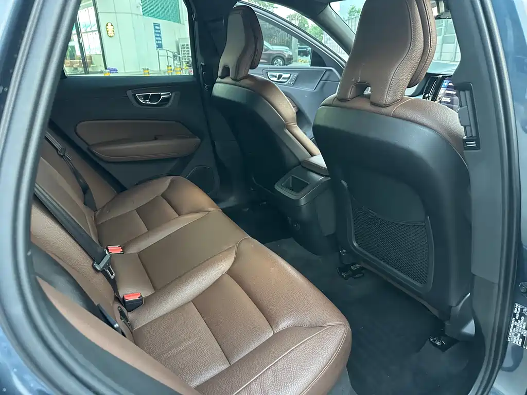 Volvo XC60 2021 T5 Luxury
