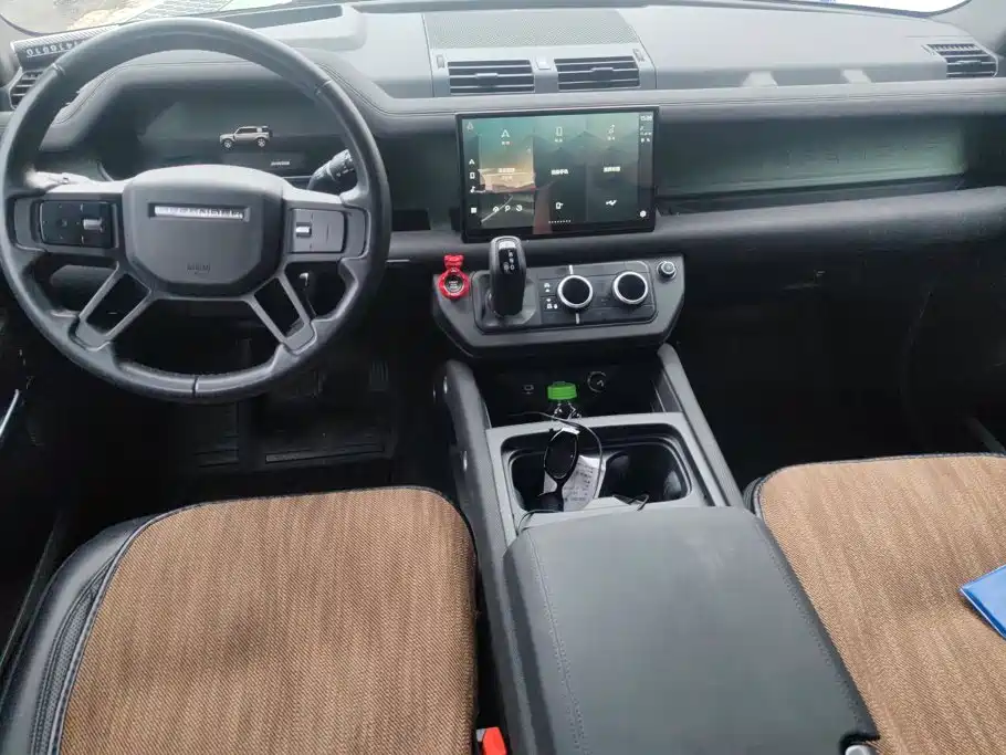 Land Rover Defender — миниатюра 12