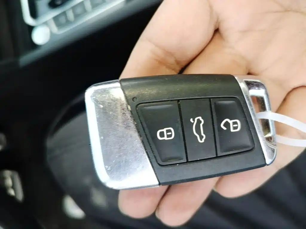 Volkswagen Magotan PHEV — миниатюра 9