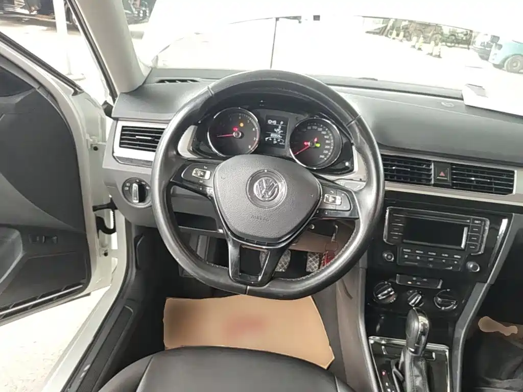 Volkswagen Bora — миниатюра 11