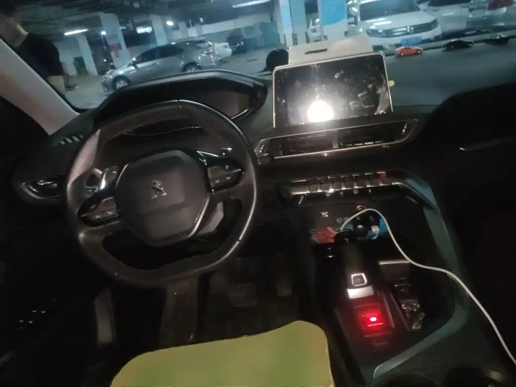 Peugeot 4008 — миниатюра 13