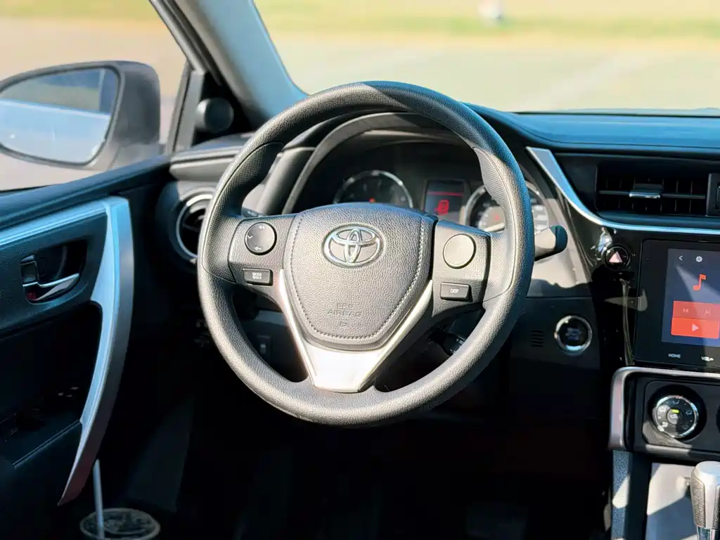 Toyota Corolla — миниатюра 11