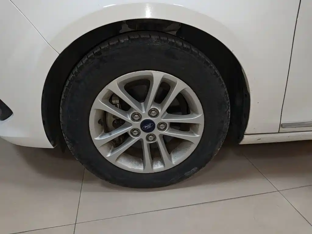 Ford Escort — миниатюра 23