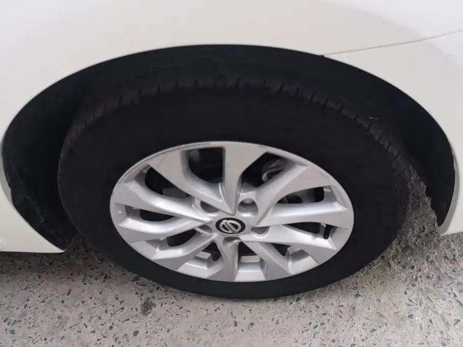 Nissan Sylphy — миниатюра 6