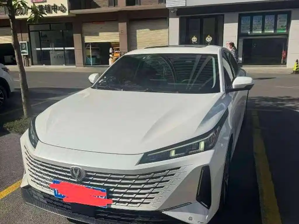 Changan Yida — миниатюра 3