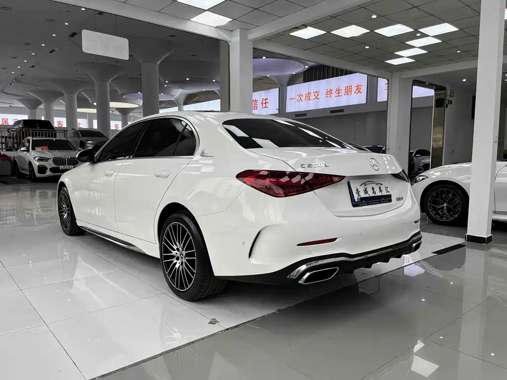 Mercedes-Benz C-Class — миниатюра 7